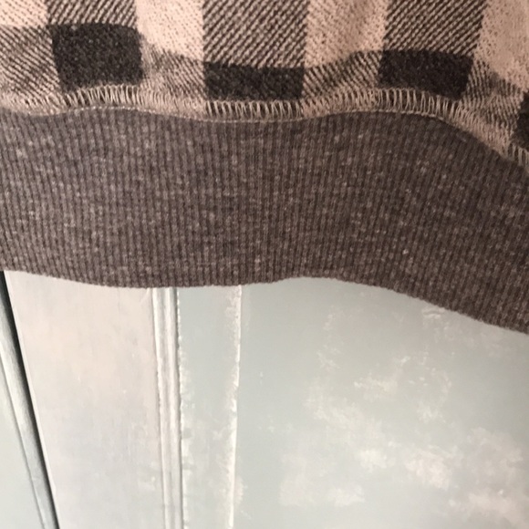 DIESEL Sweater in Size Small . Colour: plaid grey and dark grey . - Picture 7 of 7